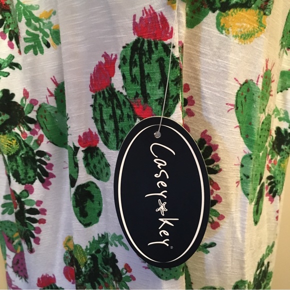 Casey Key Women’s Top -NWT - Picture 4 of 13